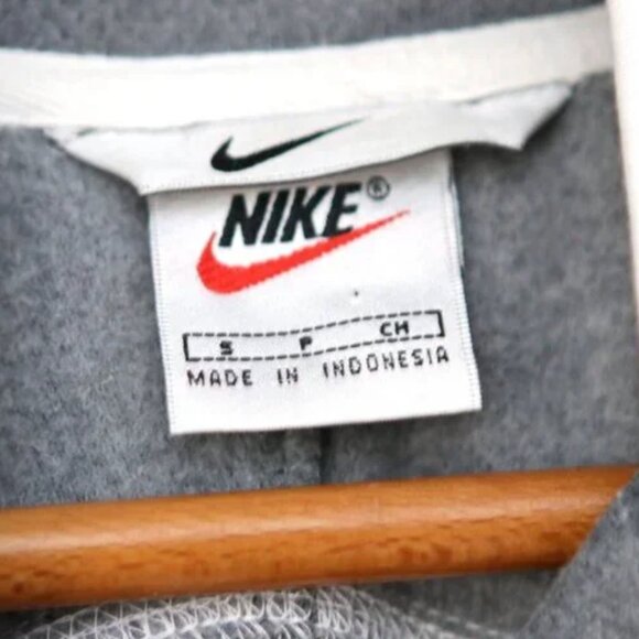 Vintage Nike 90s Tracksuit Jacket Full Zip Windbreaker Swoosh White Black Retro - Picture 8 of 15